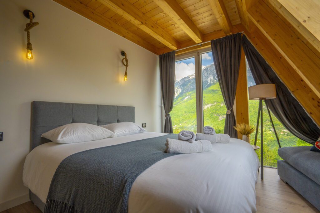 Vidi’s Chalet Hotel (3)